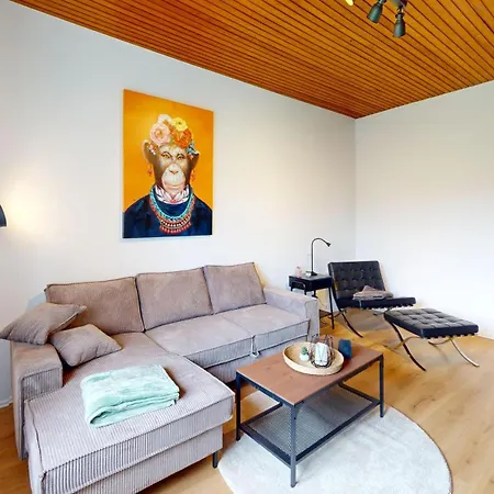 Altbauwohnung Im Ersten Og Mit Balkon Und Gartenblick 公寓 帕德博恩